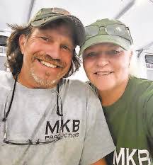 Javier Newell's Instagram, Twitter & Facebook