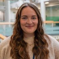 900+ "Leake" profiles