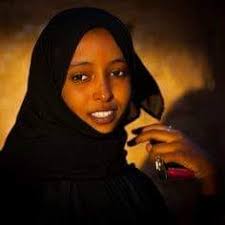 Suna na Sajida shekarata 19, ina gama Secondary School Mahaifina ya aurar dani  ga dan Abokinsa dan shekara 25 ya na da mata daya. iyayena ba su da  masaniya akan cewa ashe