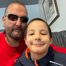 My hubby made me an indoor planter box for my tin can flowers! 🌺🌻🌼😄