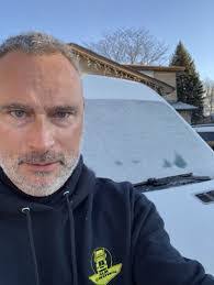 Robert Janes's Instagram, Twitter & Facebook