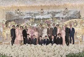 Menemukan 23 barang dekorasi pelaminan pengantin kisaran harga rp 1.5juta. Dekorasi Kaca Dekorasi Pernikahan Latar Belakang Pernikahan Tema Pernikahan