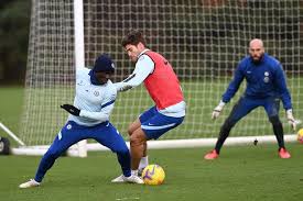 Even with a decent back four burnley won't be able to stop this very efficient and productive trio in chelsea midfield. C 8yrn 7a7reqm
