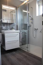 Ein Kleines Bad Komplett Umgebaut In 24h Badezimmereinrichtung Badezimmer Renovieren Kleines Badezimmer