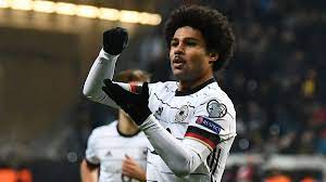 Serge david gnabry, professionally known as serge gnabry is a german professional football player. Serge Gnabry Wird Zum Fixpunkt Im Dfb Sturm Sport Sz De