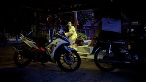 This story tells about the life of 3 good friends who lived in a rented house. Kawan Aku Mati Dalam Rumah Sewa Trailer Video Dailymotion