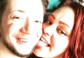 Bir Facebook Grubunda Aynı Cins, Aynı İsimli Köpekleri Sayesinde Tanışan  Çift Evleniyor!