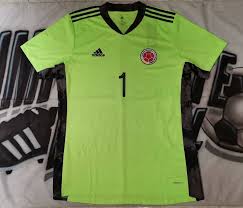 Sus atajadas y su talento lo convirtieron en uno de los talentos más apetecidos por los grandes clubes europeos. Camiseta De Arquero Seleccion Tienda Deportiva S Futbol Facebook