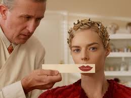 Eles se juntam a brad pitt, margot … Netflix Hollywood Die Beauty Key Looks Fur Zu Hause Vogue Germany