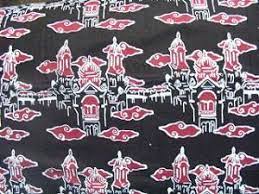 Gedung ini menjadi ikon kota semarang yang sangat terkenal. Batik Semarangan