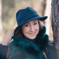 Amazon.com: Hannah Till: books, biography, latest update