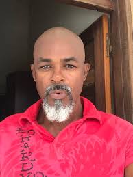 ℜ𝔲𝔟𝔢𝔫 𝔊𝔲𝔞𝔯𝔡𝔦𝔬𝔩𝔞  (@ruben_guardiola)