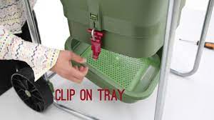 De hungry bin is een wormenbak waarmee je groen afval omzet in ontzettend vruchtbare hungry bin. Assembling The Hungry Bin Youtube