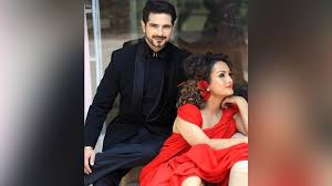 The yeh rishta kya kehlata hai actor's wife has alleged that a domestic dispute between the two. Karan Mehra And Nisha Rawal Redefine Love With Latest Photo Shoot See Mushy Pics Television News