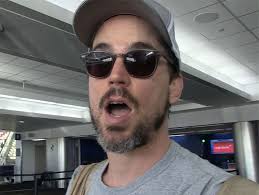 Pin On Aa Matt Bomer Simon Halls