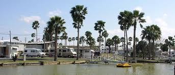It is on the western gulf coast in south texas, adjacent to the border w. 4 Season Rv Resort Brownsville Texas Rv Park And Resort Tx Rv Park