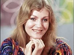 анна герман один раз в год сады цветут караоке Anna German Kolybelnaya Pevicy Mirovaya Muzyka Muzyka