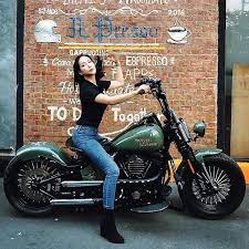 Pin On Women Bikers