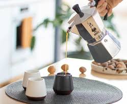 Here are their pros and cons, plus tips to get you making the perfect coffee at home. Which Type Of Home Coffee Machine Is Right For You Perfect Daily Grind