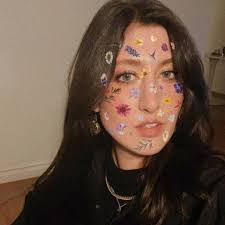 Madison Neugebauer's Instagram, Twitter & Facebook