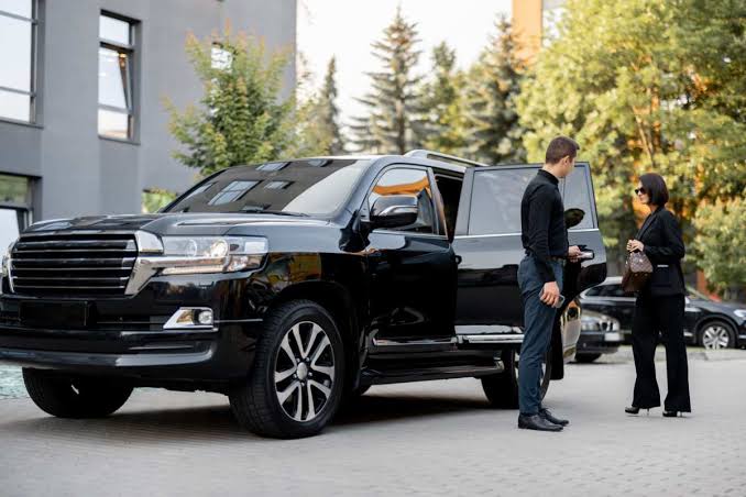 Black Car Services vs. Standard Transportation: What You Need to Know -  Elegance Limo