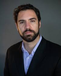 new #headshots taken by the phenomenal @jeanevanx ! What characters do you  see me playing? Please comment below! #actor #photoshoot #natural  #setlighting #beard #vertical #rising #marketing