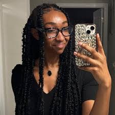 Jada Landrum's Instagram, Twitter & Facebook