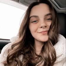 Amber Waldner's Instagram, Twitter & Facebook