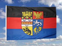 Eala frya fresenader wappenspruch eala frya fresena bringt die tradition der friesischen freiheit zum ausdruck. Ostfriesland Fahne 60 X 90 Cm Fahnen Und Flaggen Shop Fahnen Nostalgieshop De