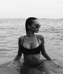 Black And White Beach Photoshoot Ellabiesse Beach Poses Beach Photoshoot Beach Photography