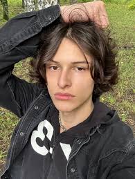 From Wes Anderson film 🎞️ buffs to bookworms 📚, this week's rookies bring  more than just good looks. Discover their many stories and talents, with  interviews with @rosiemdc, only