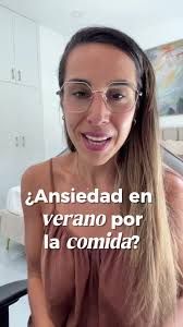 ✨ Antes, verano era sinónimo de descontrol, miedo a engordar y vergüenza de  mi cuerpo. Rechazaba planes de playa y piscina por no querer exponerme. Hoy  lo vivo desde otro lugar: calma, disfrute, ...