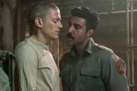 Lincoln and sara, michael's wife until he was presumed dead, reunite to engineer the series' biggest escape ever, as three of fox river state penitentiary's most notorious escapees. Prison Break Premiere Recap Season 5 Episode 1 Ew Com