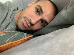 What percentage of customers order from the secret menu at In-N-Out Burger?