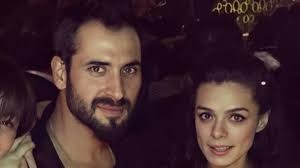 However, he decided to change his career and studied modern dance at mimar sinan university. Burak Yamanturk E Villada Dogum Gunu Partisi