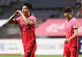 아시아 축구 및 국내 축구 전문 1인 미디어 '김대령의 아시아 축구'입니다. S 5ravt2nb18 M