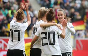 Bis 19 jahre) repräsentiert deutschland im internationalen frauenfußball. Deutsche Frauen Nationalmannschaft Eroffnet Im Preussenstadion Das Pflichtspieljahr Sc Preussen Munster