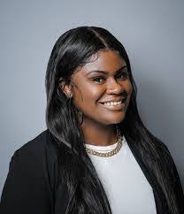 Sherry Savoie's Instagram, Twitter & Facebook