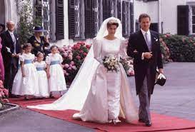 Mariage Religieux De La Princesse Marie D Orleans Et Du Prince Gundakar Du Liechtenstein Dans L Eglise Du Chateau De Friedrichs Mariage Religieux Mariage Marie
