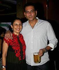 Get ravi shastri photo gallery, ravi shastri pics, and ravi shastri images that are useful for samudrik, phrenology, palmistry, astrology and other method of predictions. Ritu Singh Ravi Shastri Wife Early Life Career Marriage Age Proffession Photos
