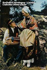 Costume From The Cantal Dept Auvergne France Photosenpartage Eklablog Com Costume Traditionnel Musiques Traditionnelles Costume