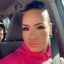 Edna Clausell (@ednaclausell)