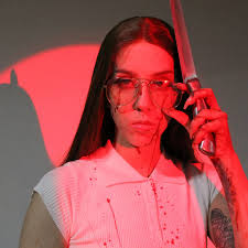 Please Vote for me Daily at the Face of Horror. Direct Link in bio.  faceofhorror.org/2022/chelsea-durham My shadow has a horn in the second  slide. Lol So... this was a weird one. It's