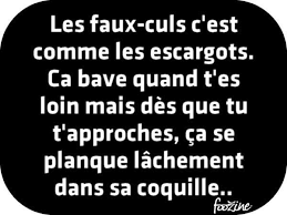 Parmi elles, vous retrouverez les faux cils, qui sont un classique encore indémodable et incontournable. Bande De Faux Cul