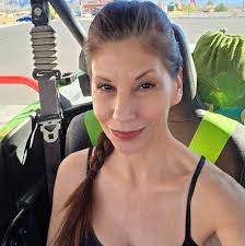 Will a pothos plant survive without a lot of sun?