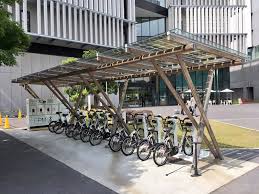 多くの方はご存じないでしょうが 世の中には取るに足りない屋外トイレや自転車小屋を 魂を込めるようにして造り上げる人たちが存在します ちょっとだけ立ち止まって見てほしい 付属建築 の世界 随時更 屋外トイレ 建築 ハウスデザイン