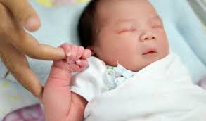 Moms ini 5 warna urine bayi yang tidak normal. Bahaya Jika Bayi Tidur Dalam Tempoh Yang Panjang Mudah Dijangkiti Demam Kuning Inilah Cara Untuk Mengejutkan Bayi Dengan Baik Kartel Dakwah