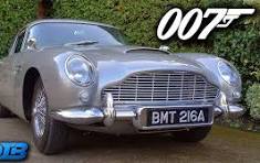James Bond's Aston Martin DB5 Review! Living a Spy's Dream
