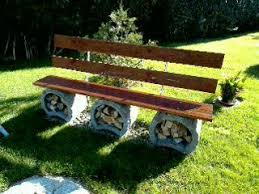 Die bank für sozialwirtschaft ag konzentriert sich als universalbank ganz auf das geschäft mit unternehmen, verbänden, stiftungen und anderen organisationen, die in den branchen soziales. Eine Bank Fur Die Feuerstelle Feuerstelle Garten Feuer