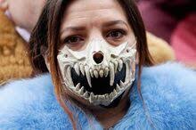 Муж и жена умерли в один день с разницей в несколько часов в разных  больницах: Происшествия: Из жизни: Lenta.ru